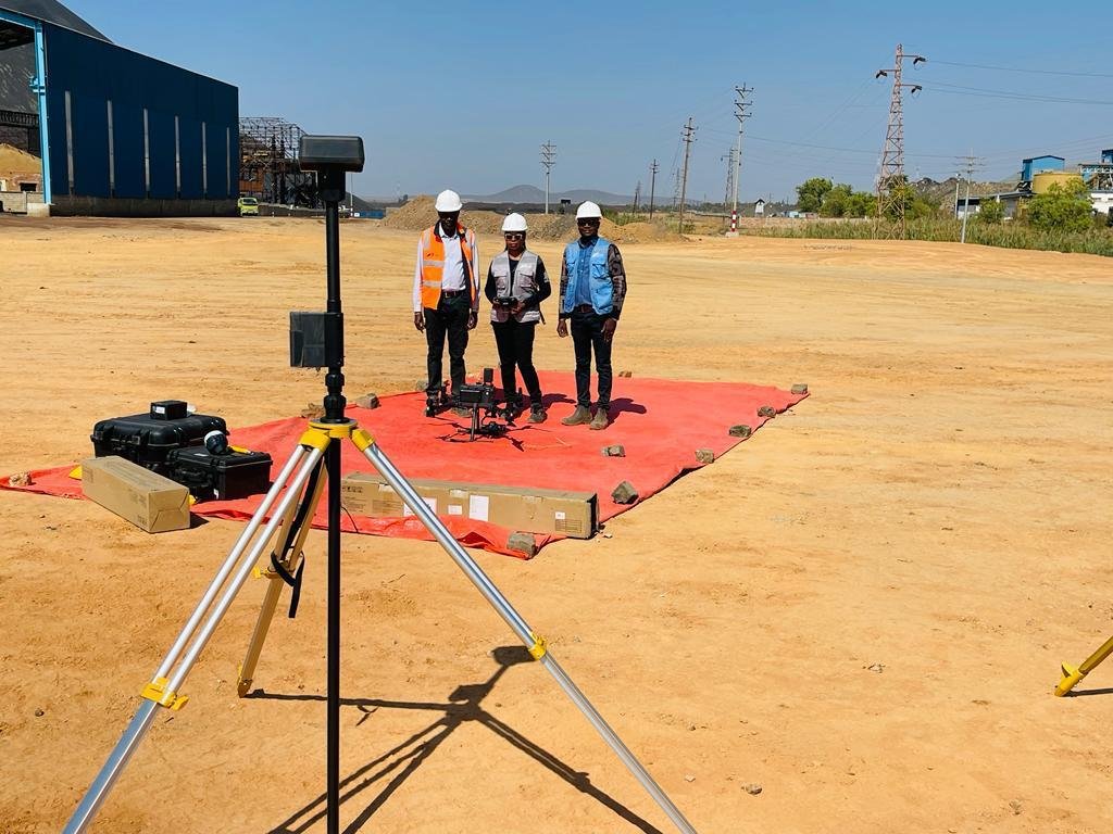 Équipe SGGT – Drone & scanner laser site minier